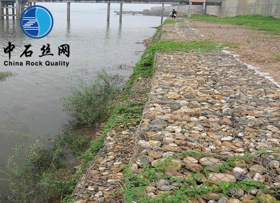 格賓石籠護堤
